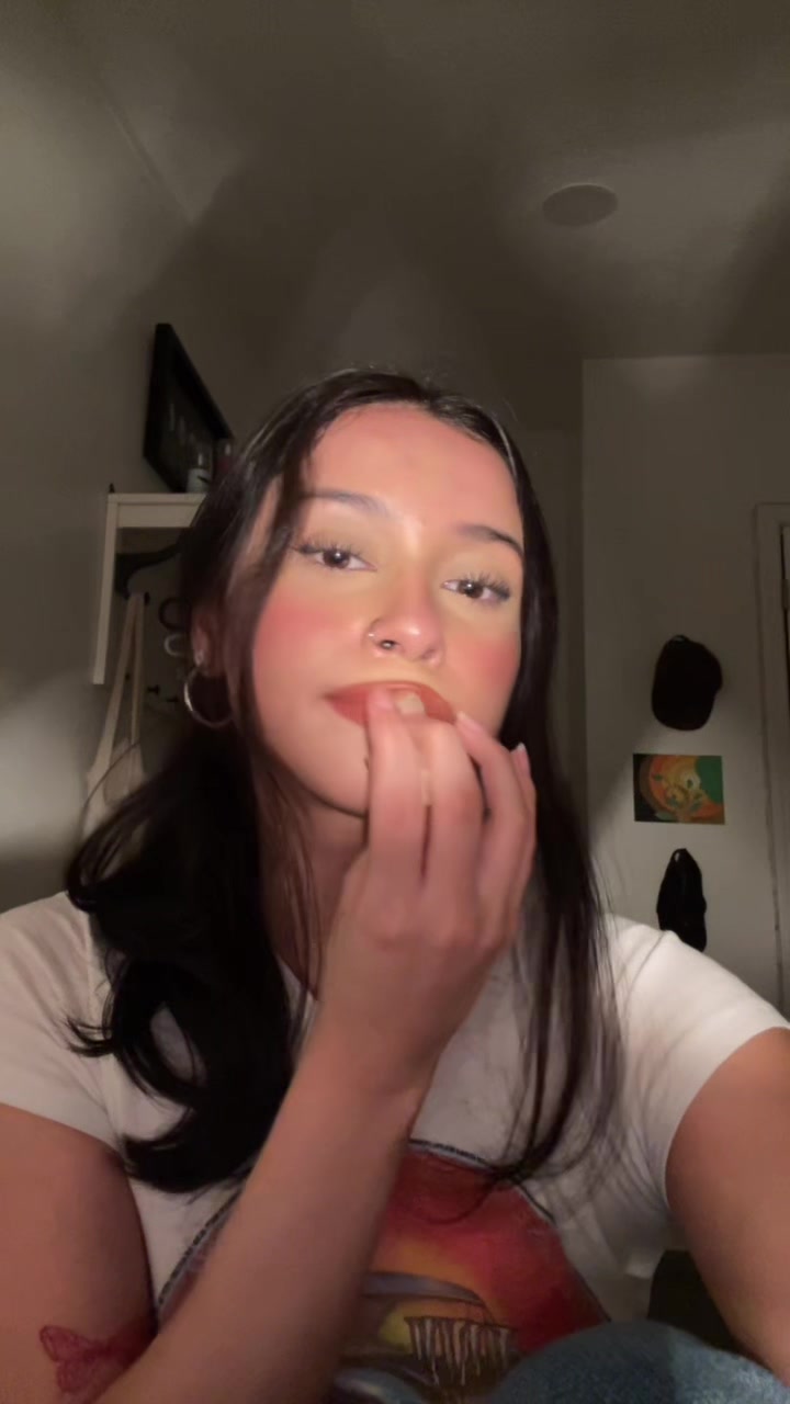 @Luna