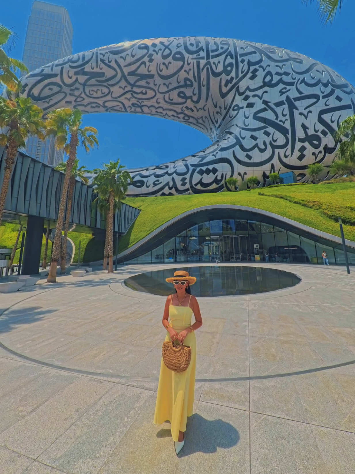 @Genevie | Dubai