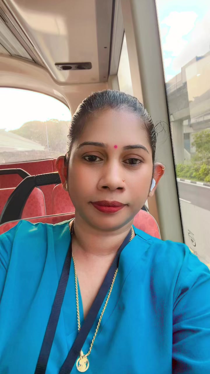 @06cutedilani🇱🇰🇸🇬