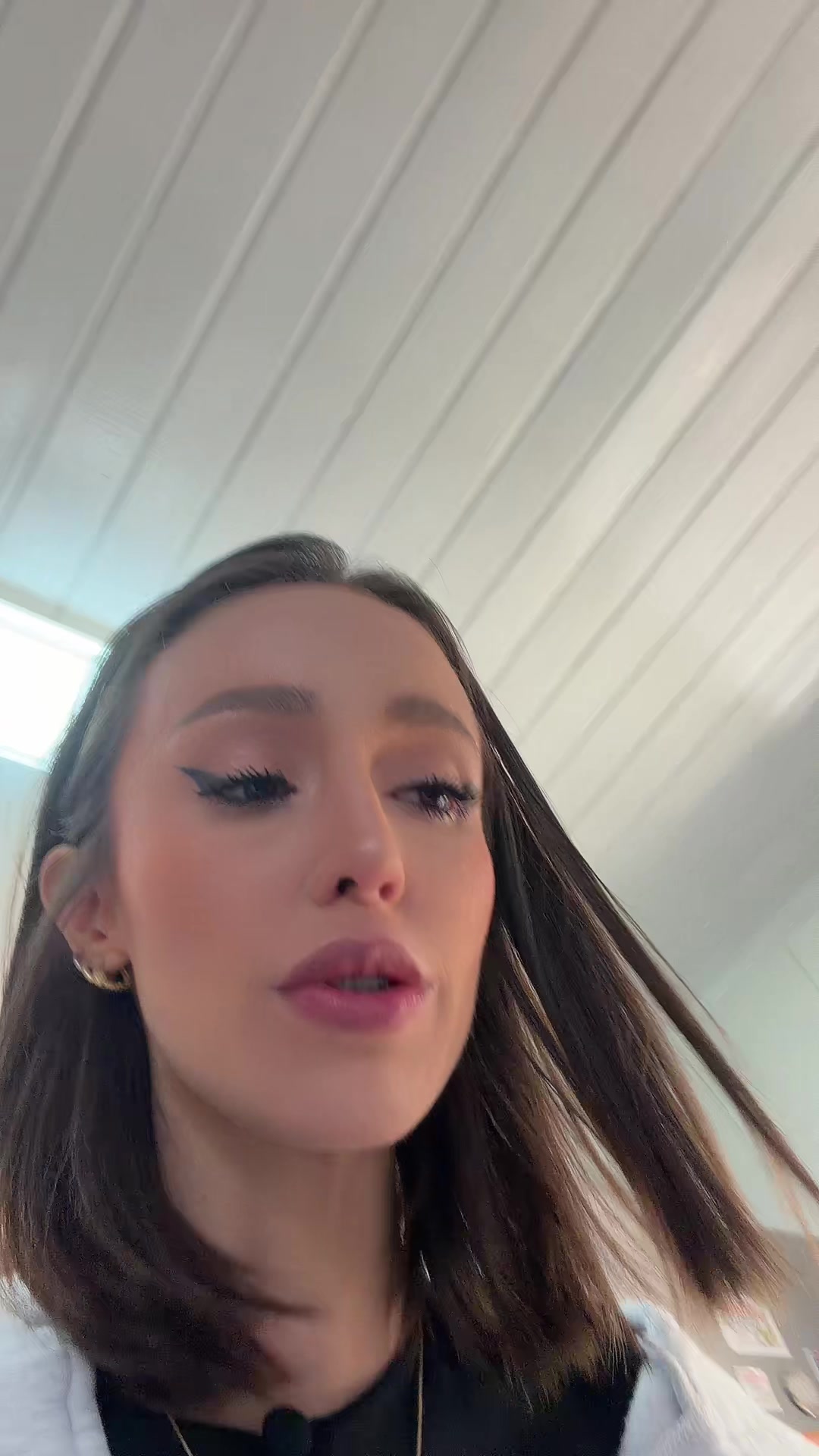 @Christinaasage.com