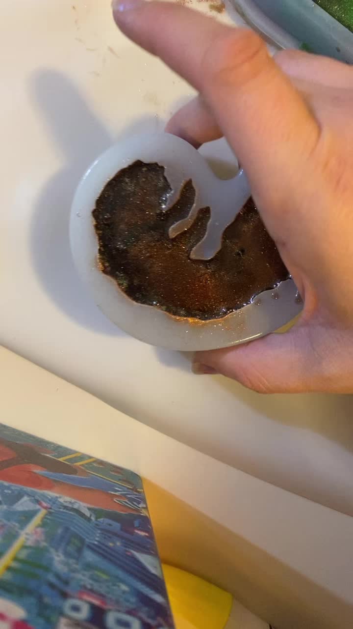 @moonlighttrinkets0
