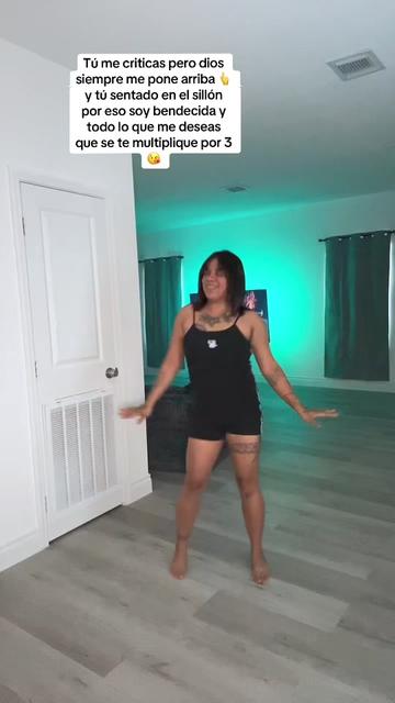 @lalalopez