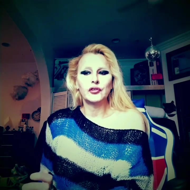@Niki Mnray