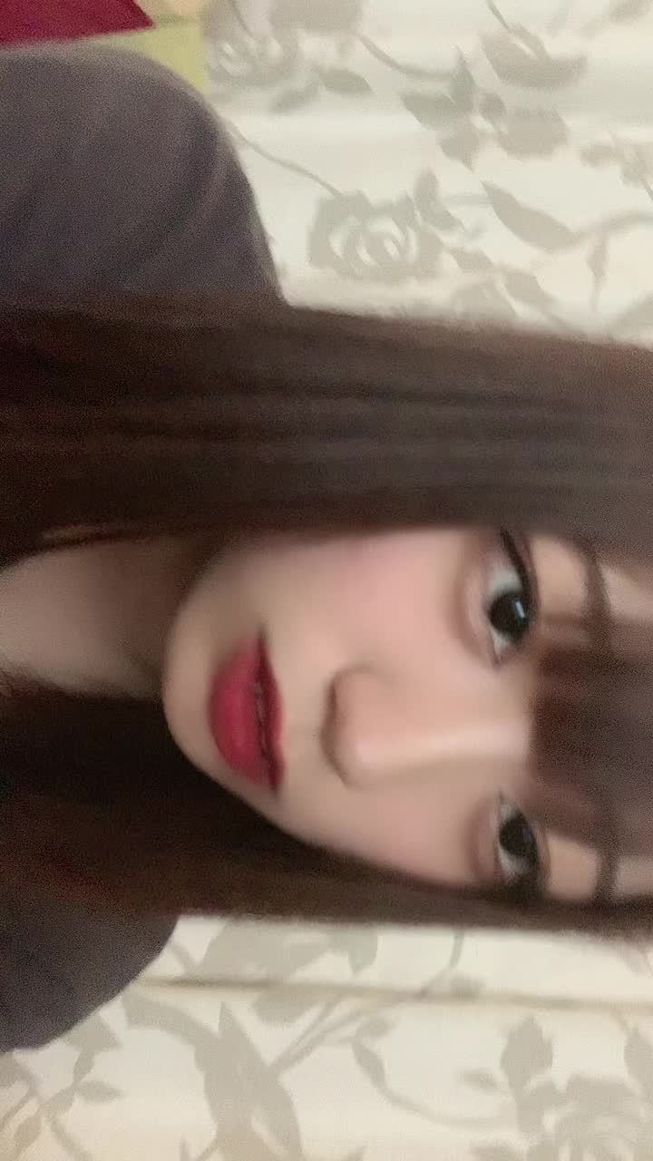 @ねこふぁいぶ