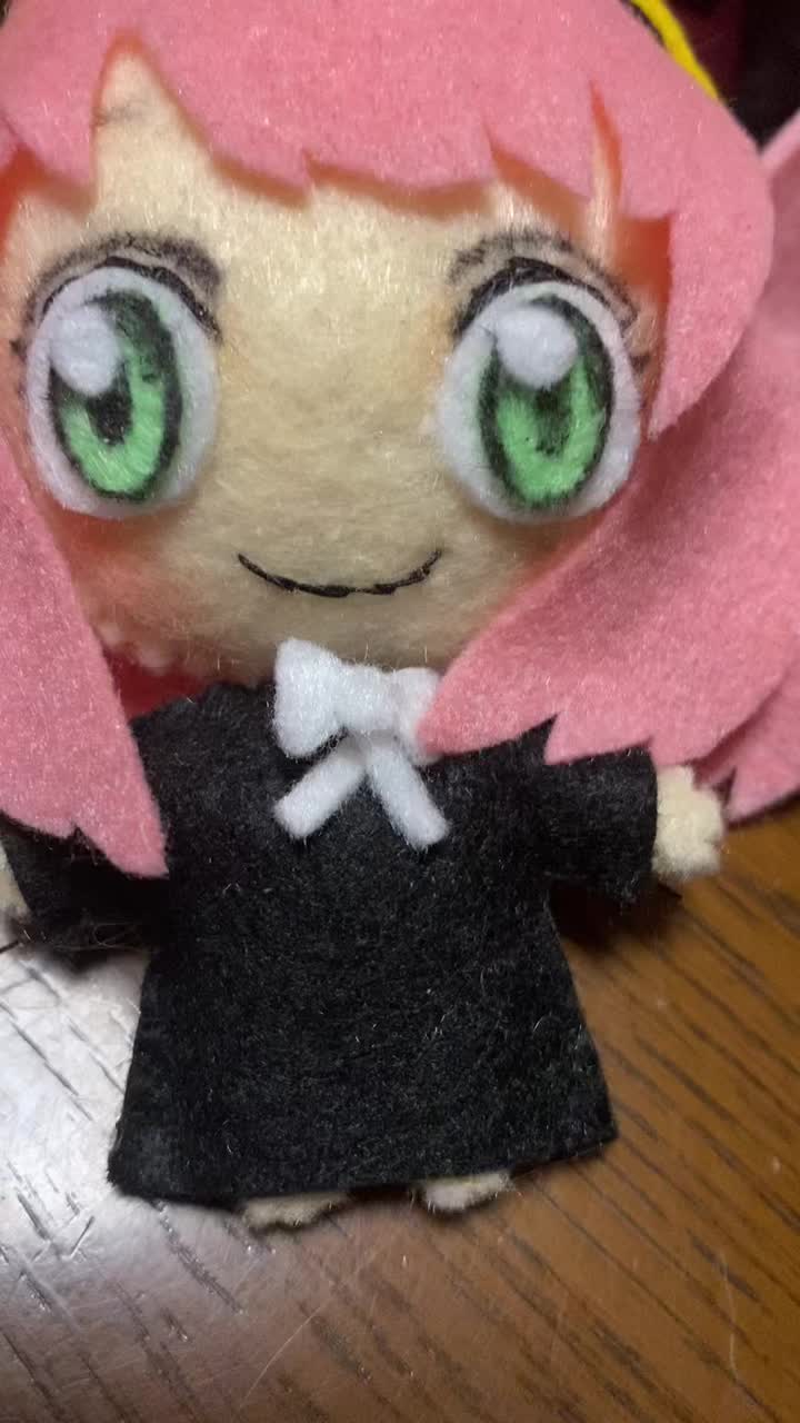 @淡々とフェルト人形作る人
