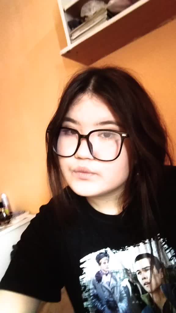 @🖤