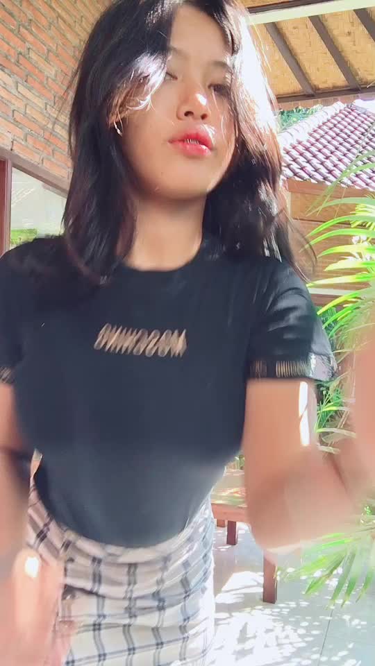 @Nikyjeje65
