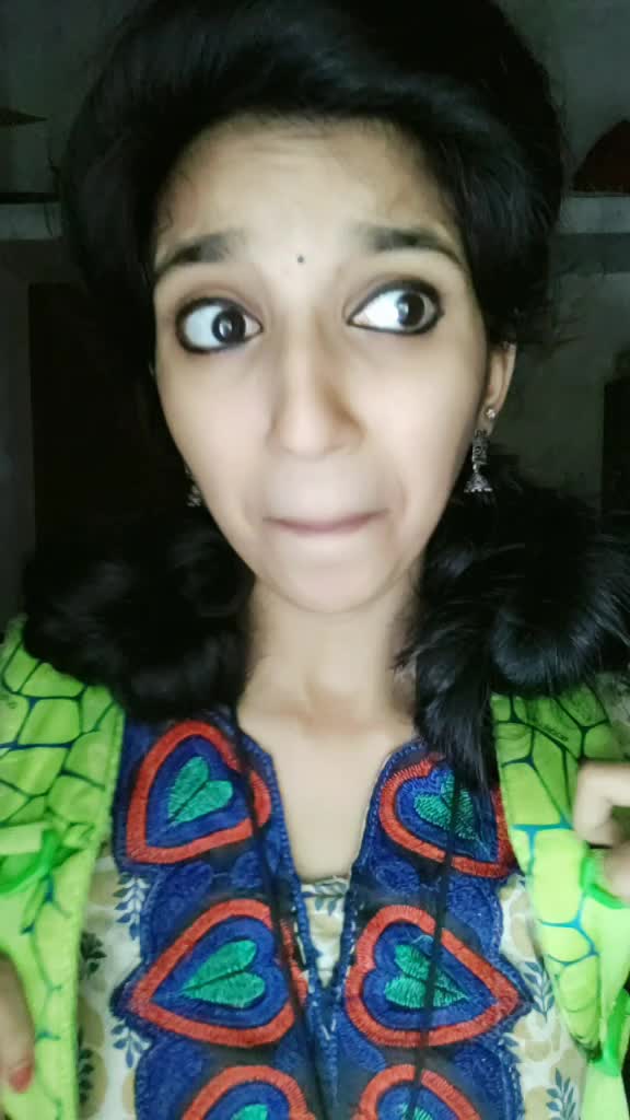 @👑Sneha Gopakumar👑