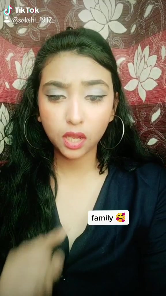 @❤️Sakshi❤️