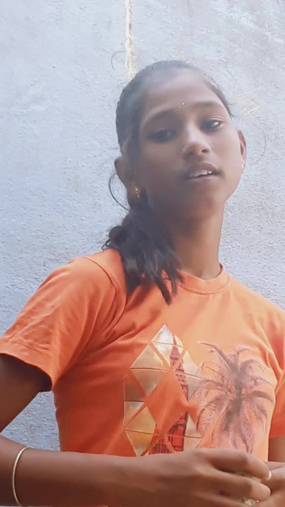 @vyshu😘😘