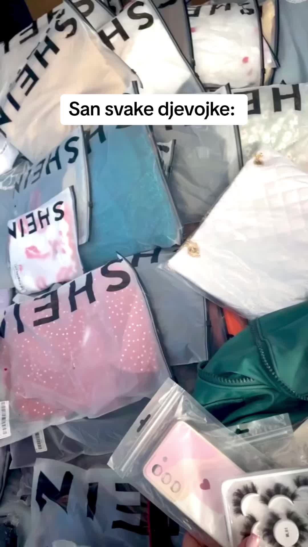 @Ivana👑