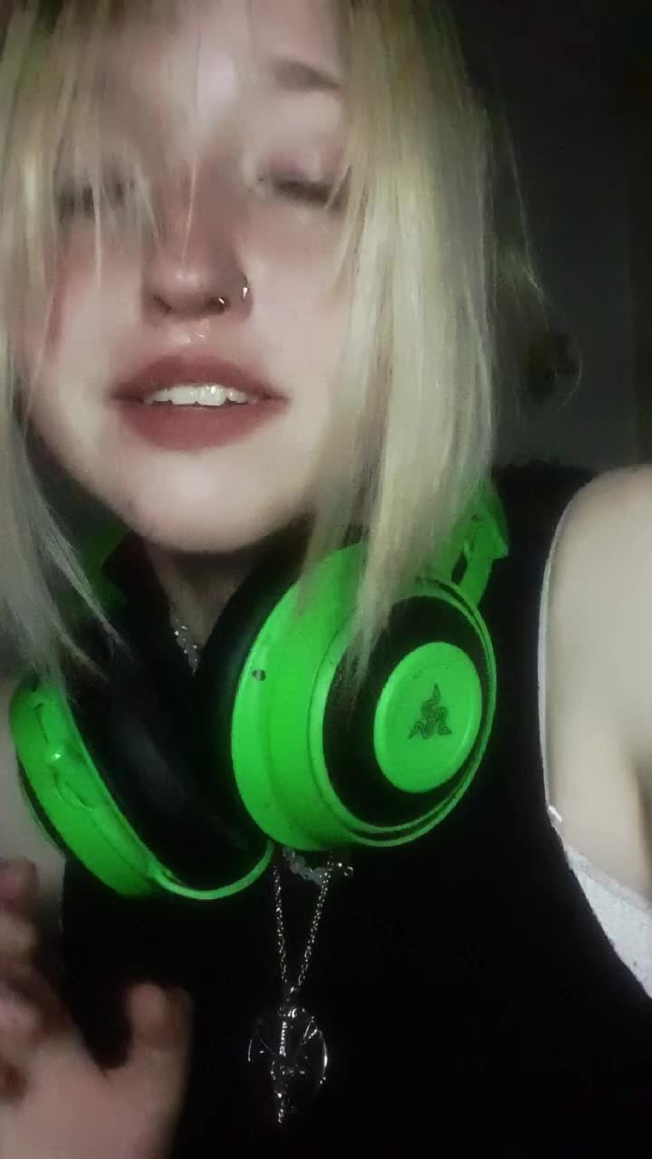 @Сузя♰