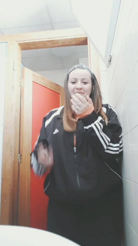 @Cris