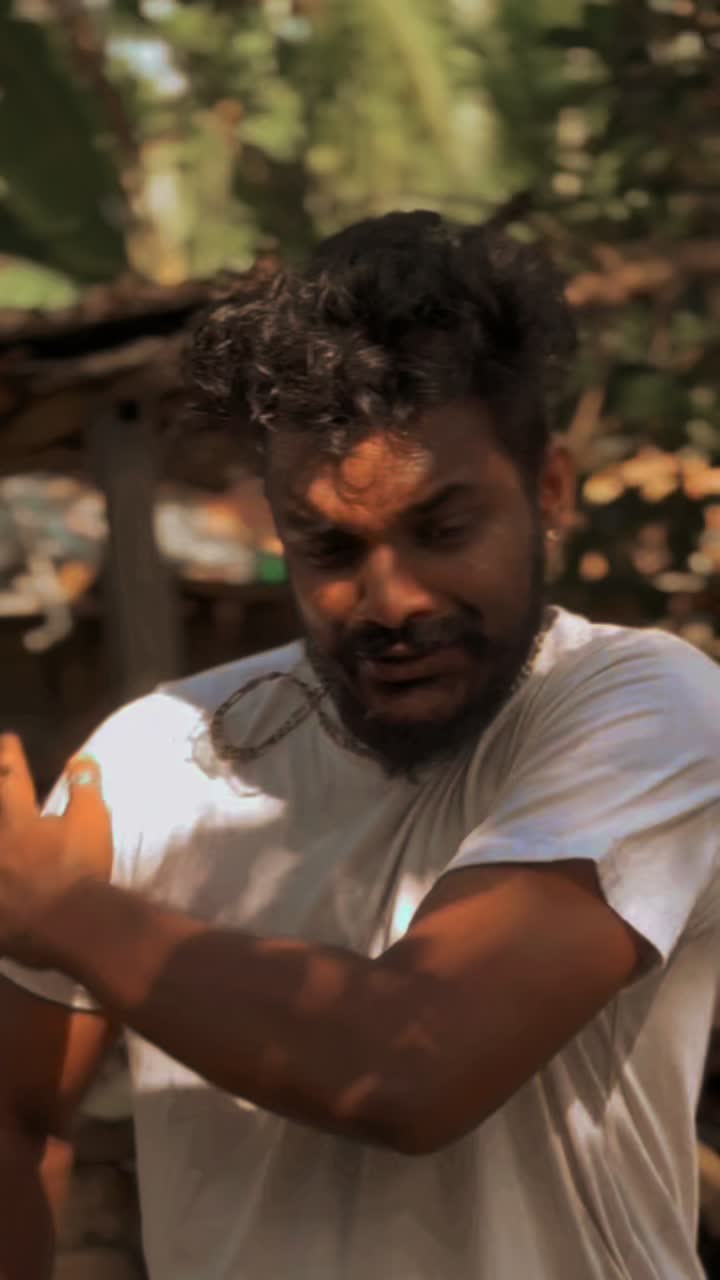 @AcToR_EzHiL_