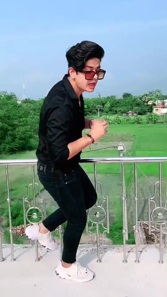 @Sanskar singh❣️