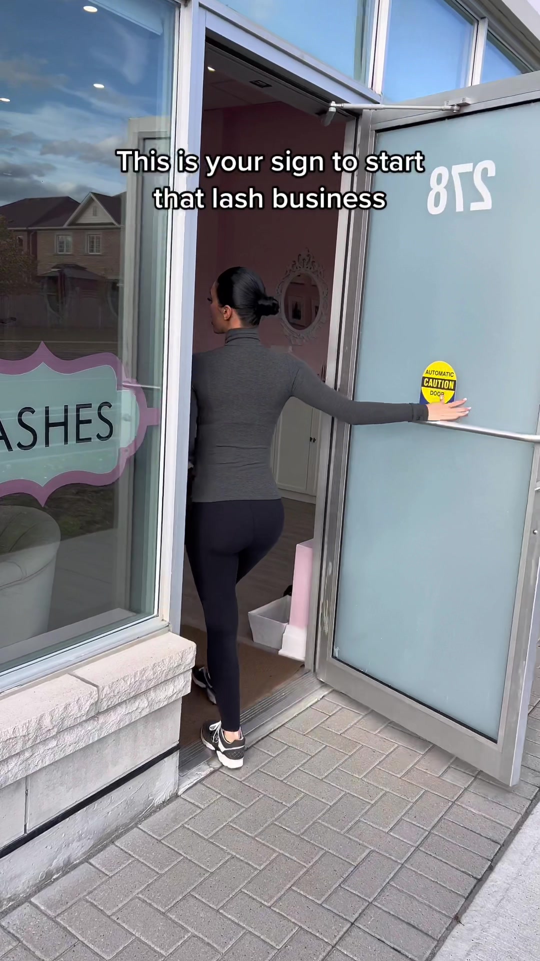 @DASHLASHEZ