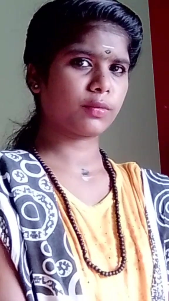 @DIVYA DHARSHINI👅👅
