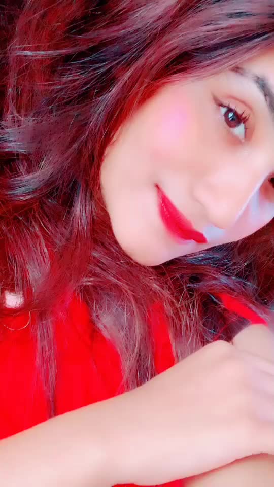 @Zara Khan 🔥