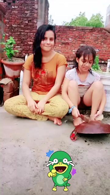 @Aliya Pandey