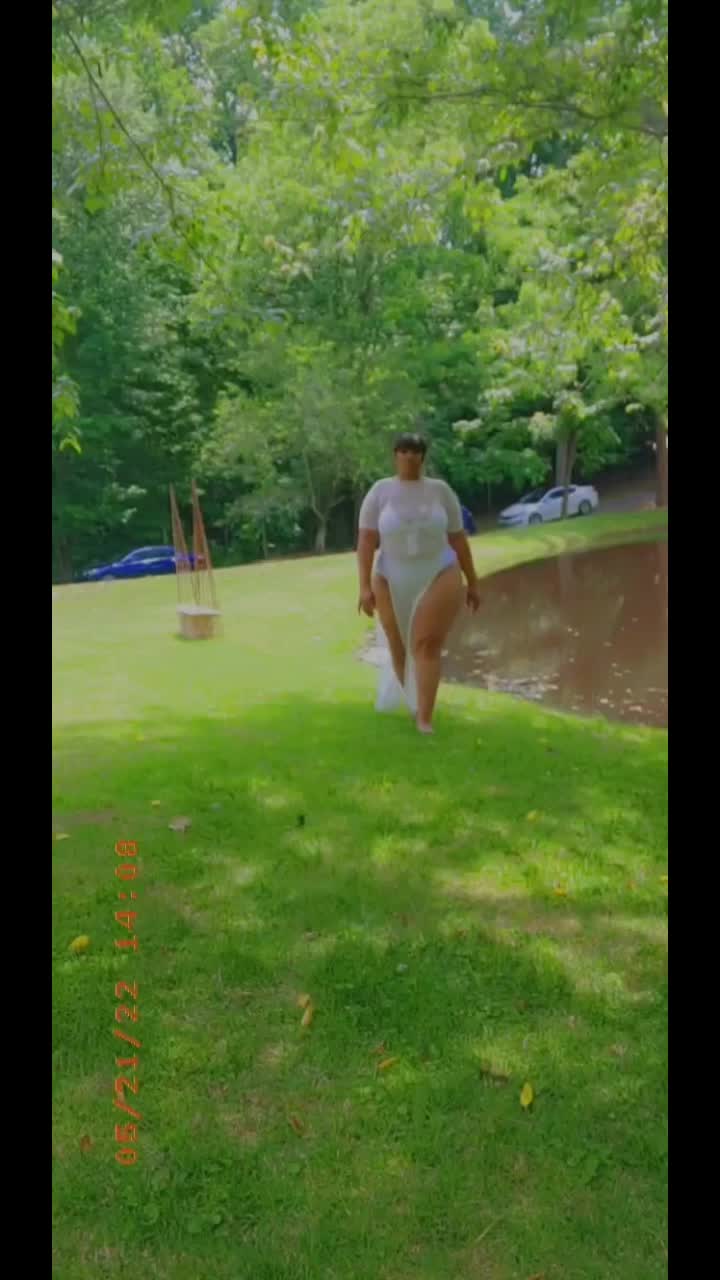 @BigYella_TheModel