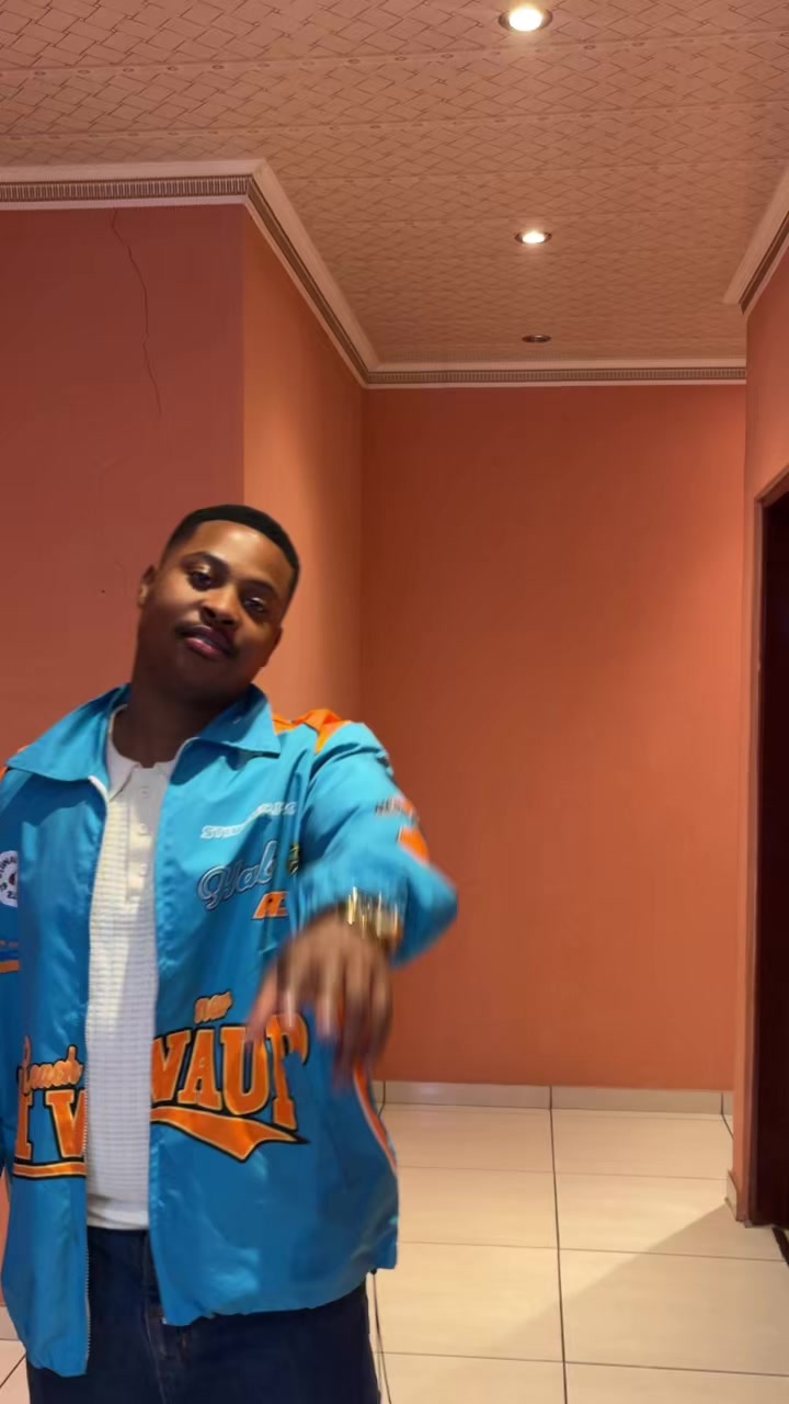 @Mohau pretty gent 🔥🥺