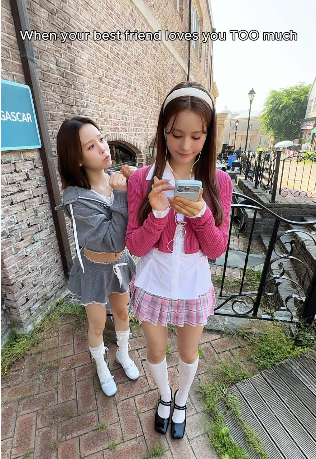 @NiziU