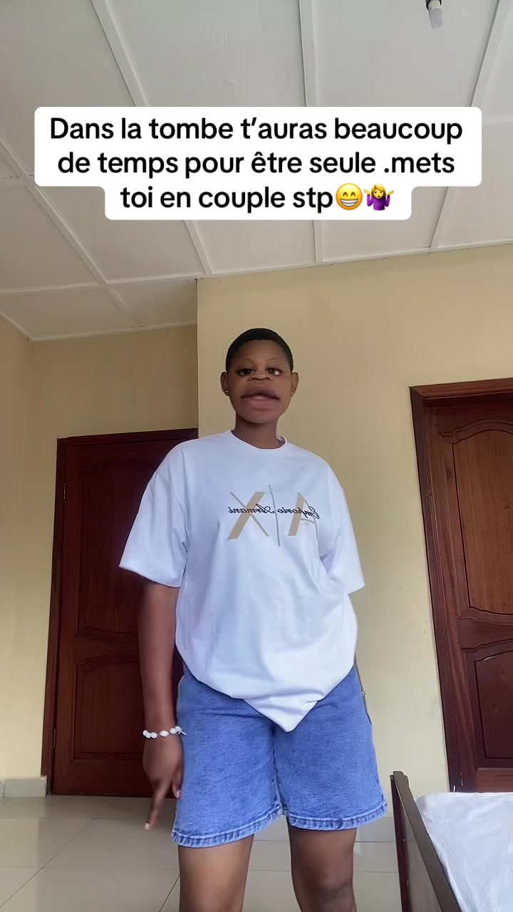 @Adrienne 🌸🦋🇨🇩