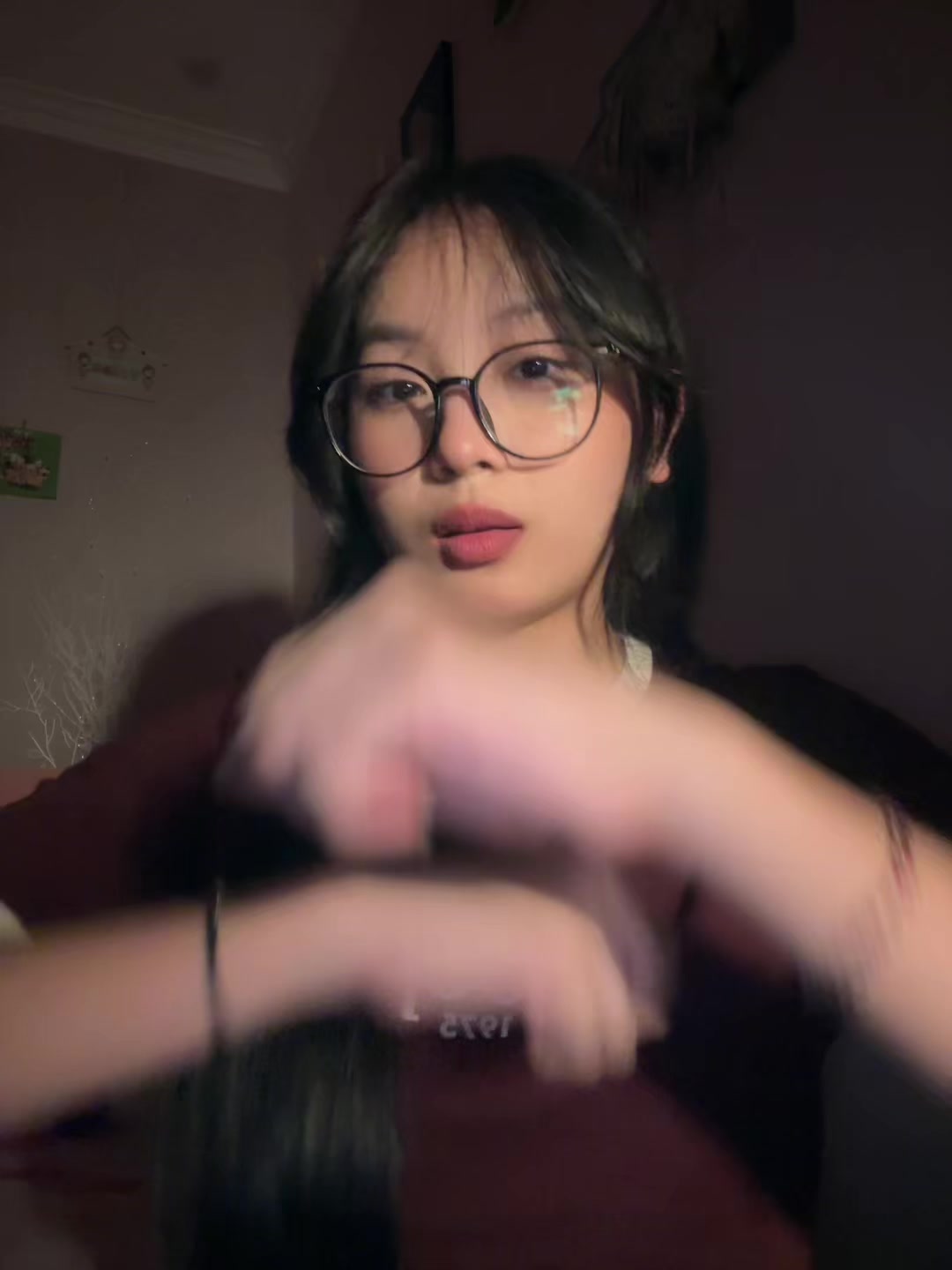 @m0calen_