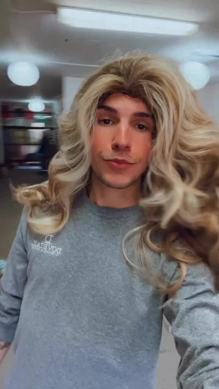 @Vivian Vanderpuss