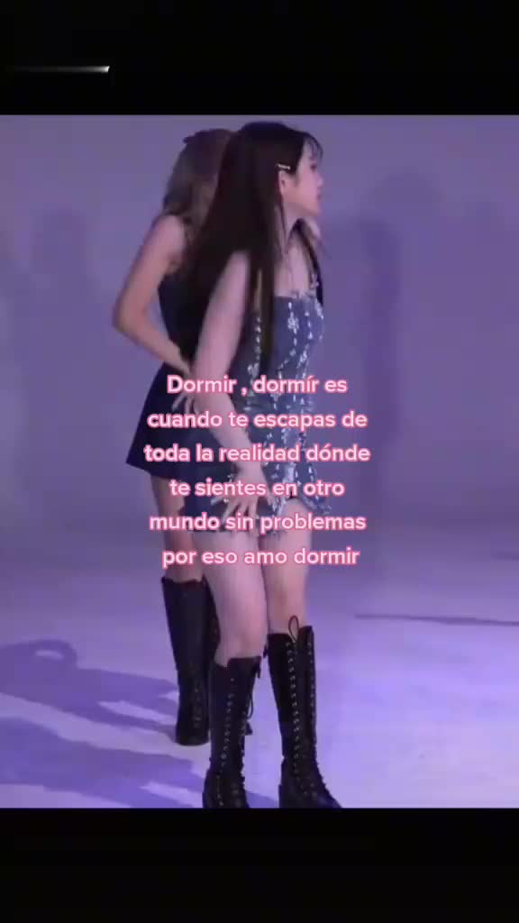 @Nay ‹3 • llorando