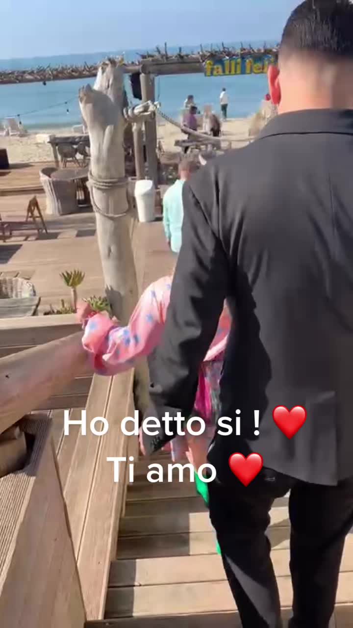 @Francesca Salamandra