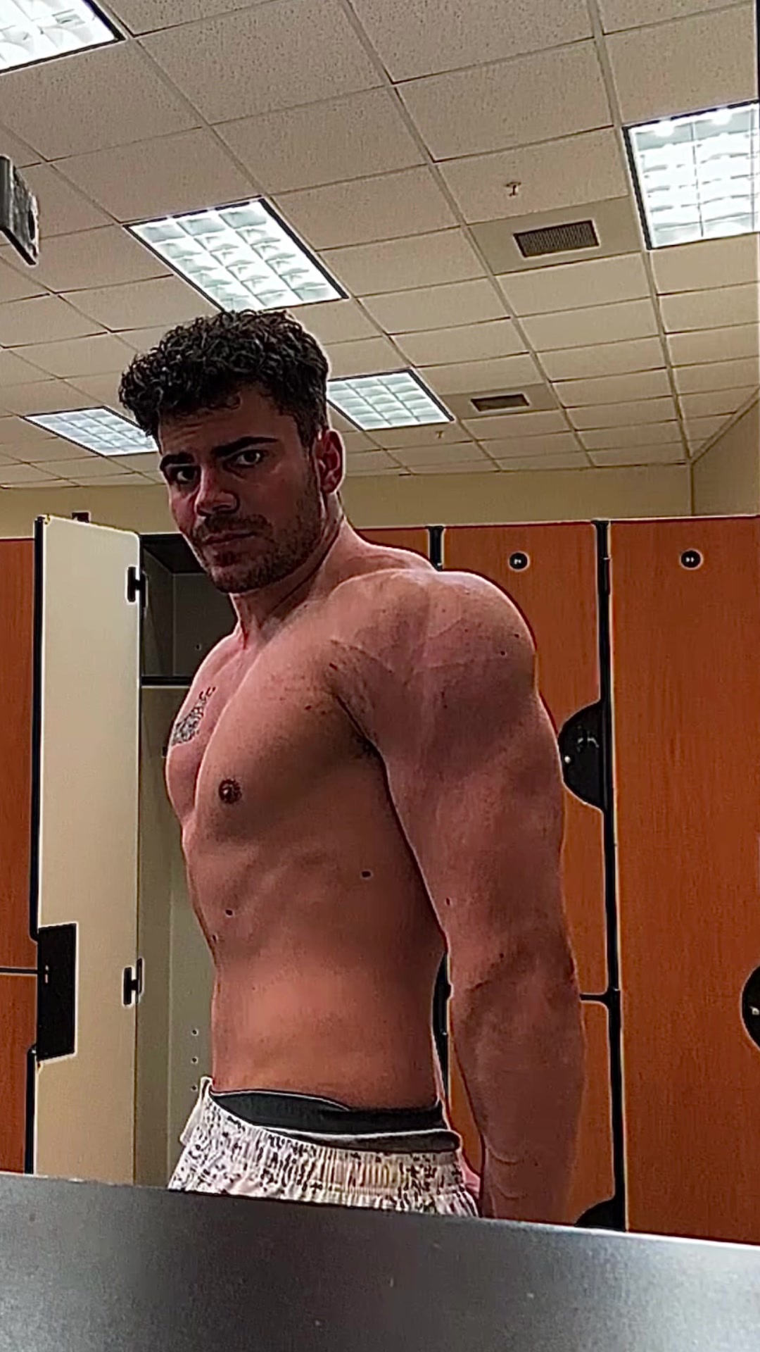 @lukedalanhese