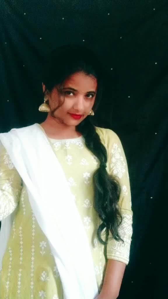 @L❤ahari😘