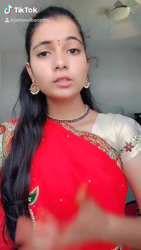 @jahnavi banothu
