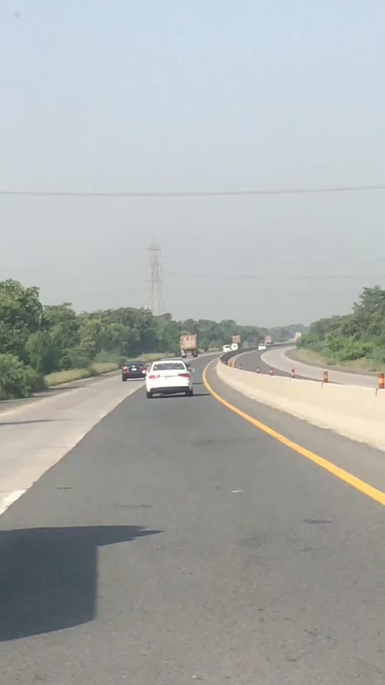 @BaKaR MuGhAl