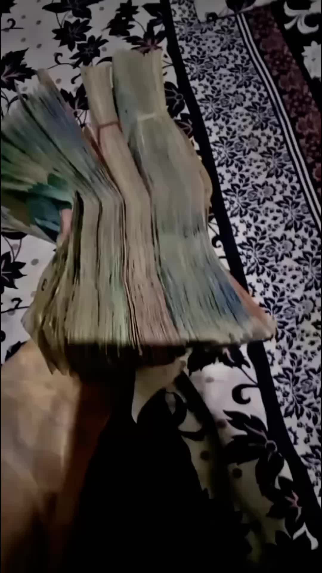 @amnii
