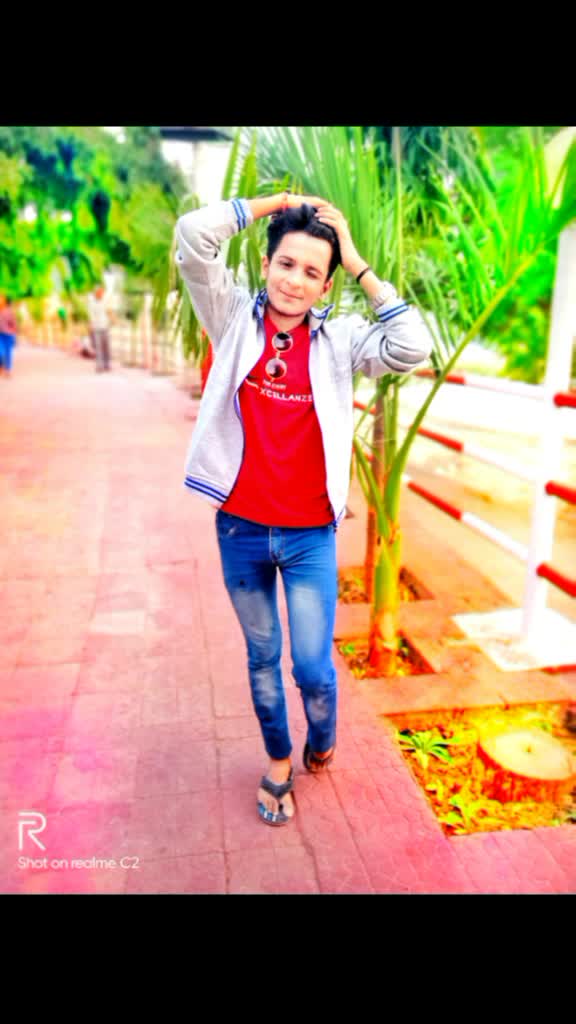 @👑 RÓHÎT PÁÑDÂY👑
