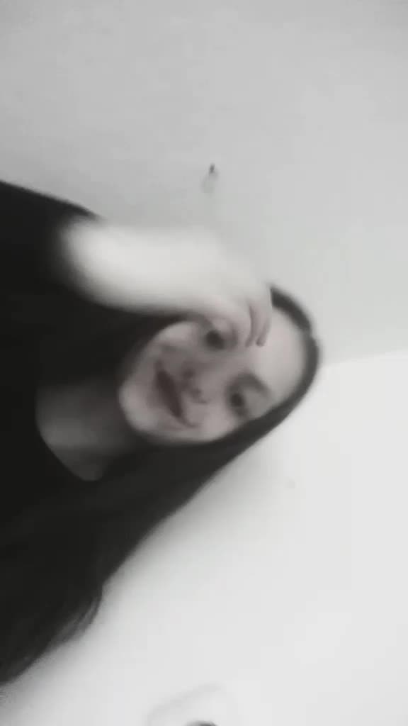 @Queen💣🔥