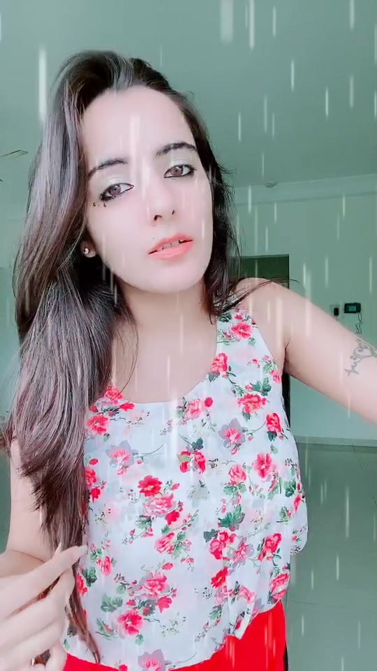 @Jhanvi