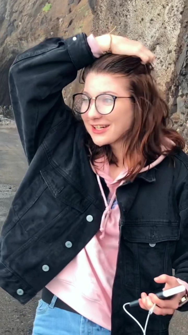 @Ad&eacute;la Kunzov&aacute;