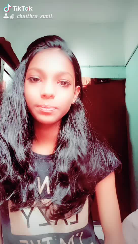 @_chaithra_
