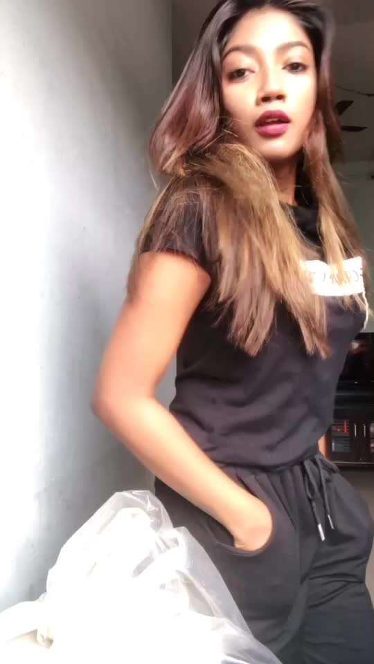 @AKSHADA🌸
