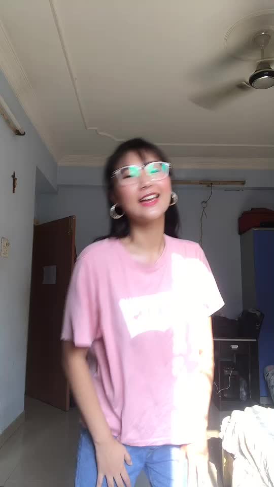 @Veronica awungshi