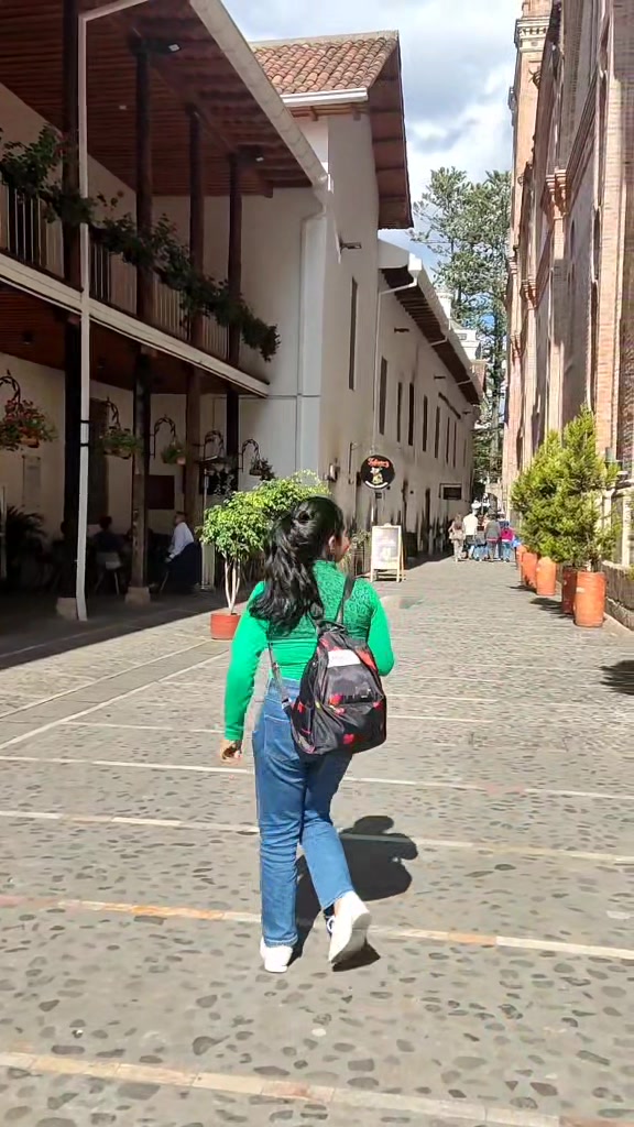 @Leyla  🇪🇨🇺🇸