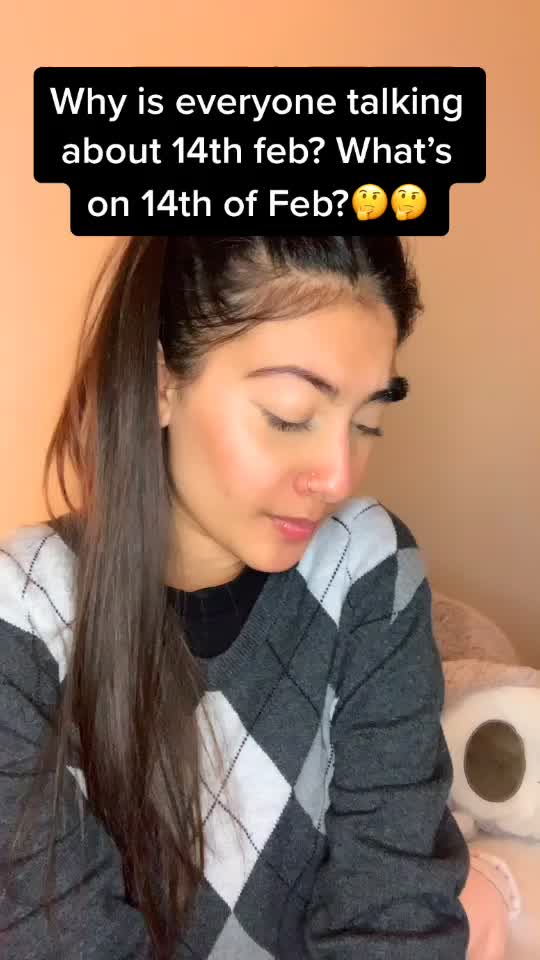 @KAVYAA🖤