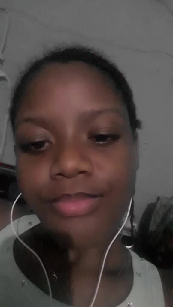 @MomEsh