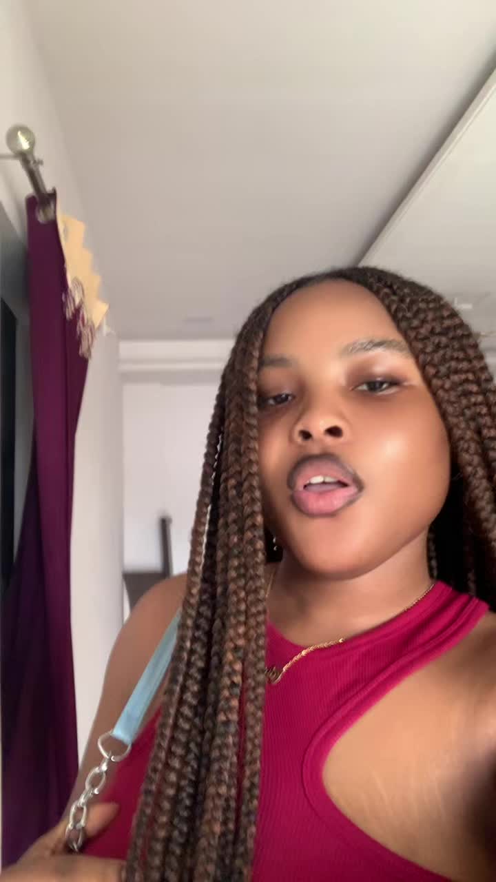 @Manuella✨🌸