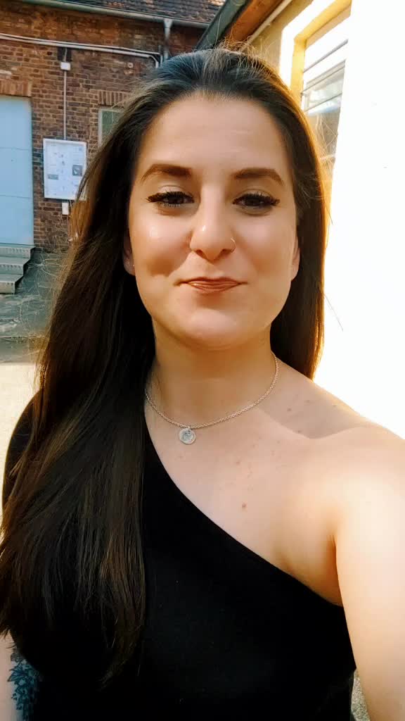 @_Lezzy_ Pflegefachkraft mit ♥️