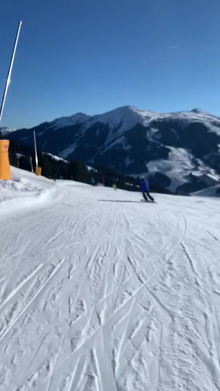 @Bettina Böszörményi