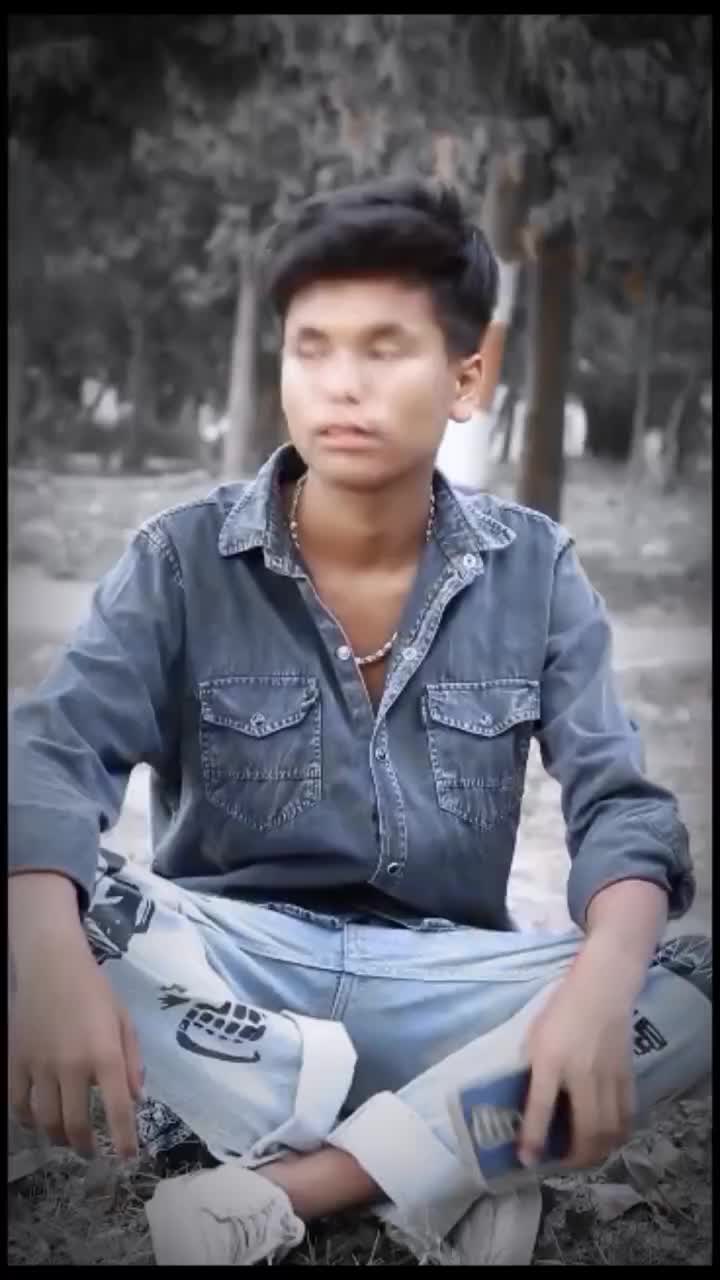 @AsMiT C HD🖤😑